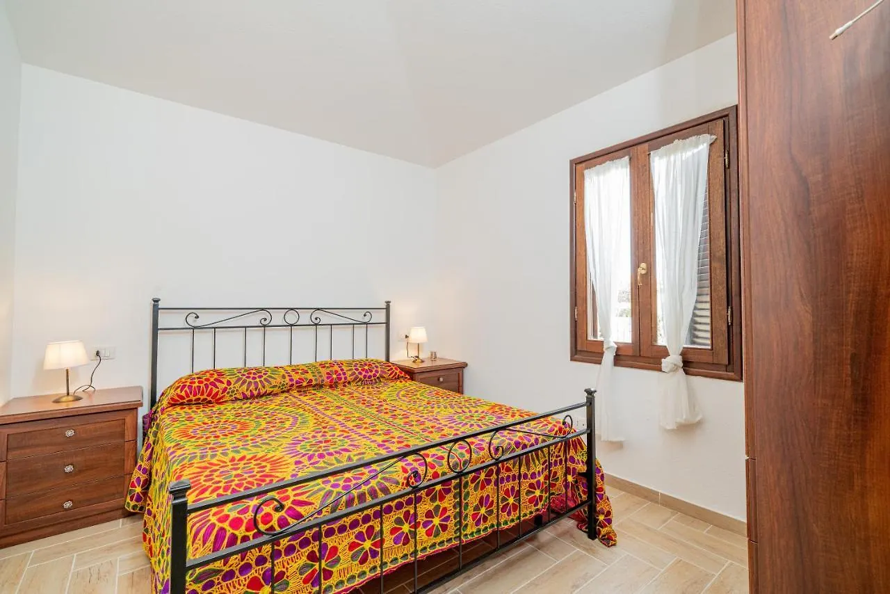 Prázdninový dům Appartamento Trilocale Le Canne 4 Posti Letto Con Giardino E Posto Auto Privato San Teodoro